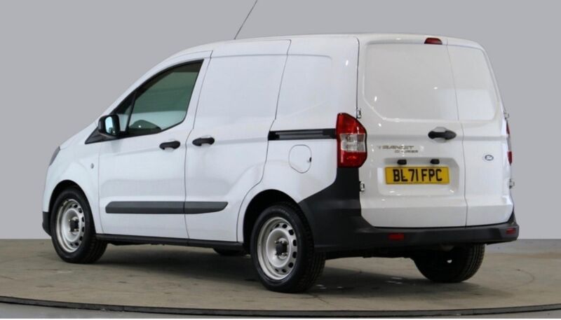 View FORD TRANSIT COURIER 1.0 EcoBoost L1 Euro 6 4dr