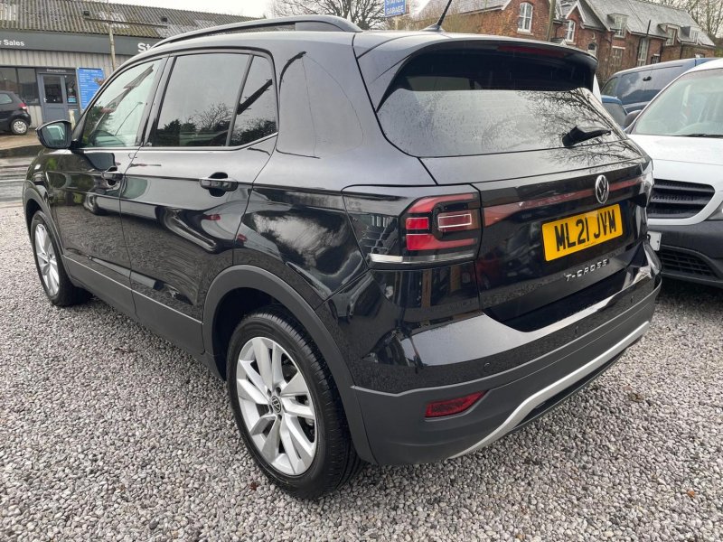 VOLKSWAGEN T-CROSS