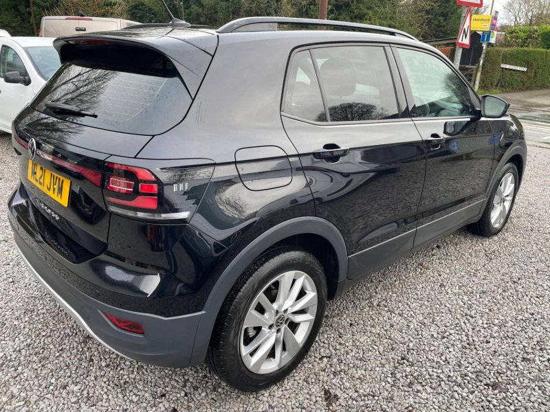 VOLKSWAGEN T-CROSS