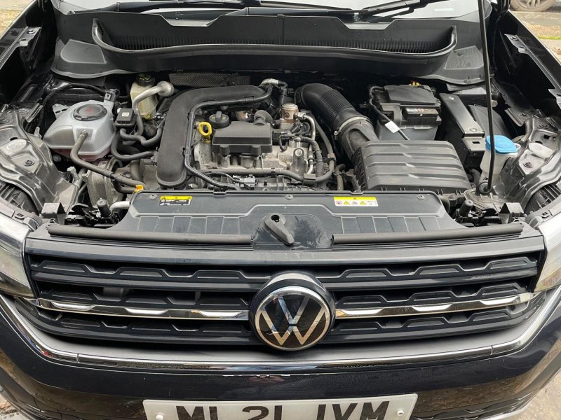 VOLKSWAGEN T-CROSS