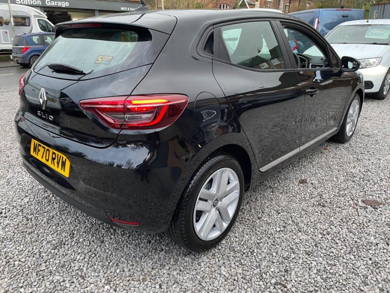 RENAULT CLIO