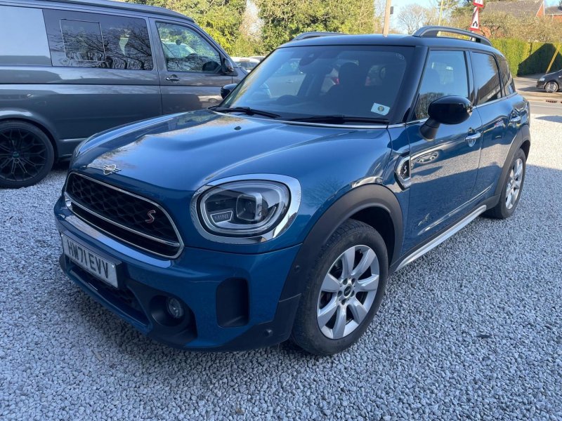 MINI COUNTRYMAN