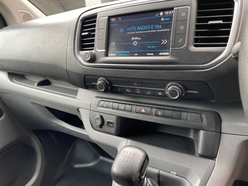 PEUGEOT EXPERT