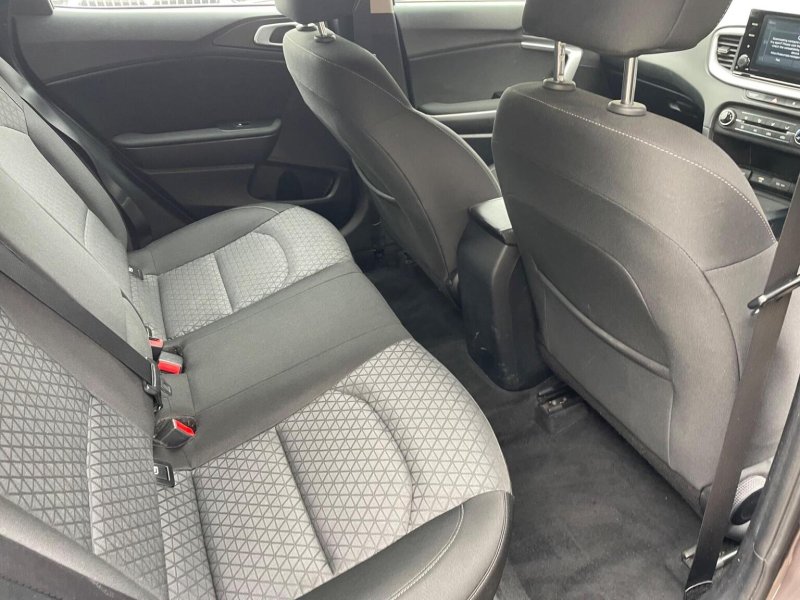 View KIA XCEED 1.0 T-GDi 2 Euro 6 (s/s) 5dr