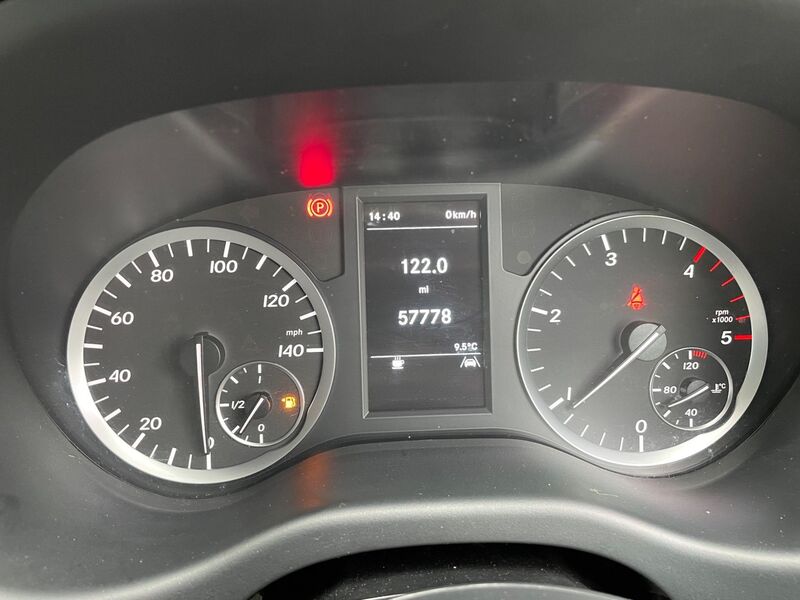 MERCEDES-BENZ VITO